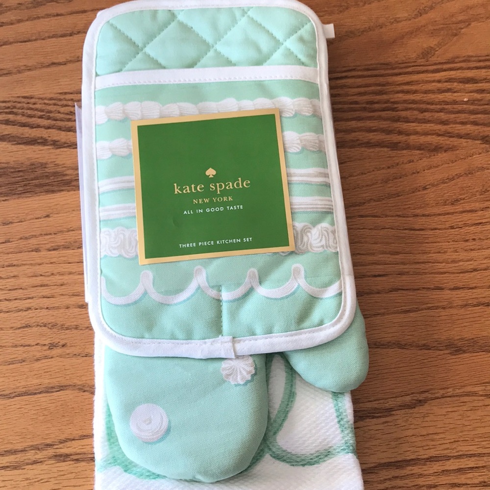 Kate Spade Holiday Kitchen set